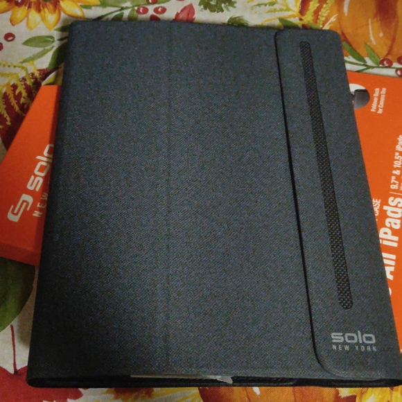 ipad case - Picture 3 of 4